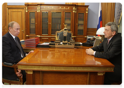 Prime Minister Vladimir Putin meets with Ivan Dedov, President of the National Academy of Medical Sciences|1 march, 2011|22:15