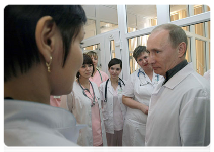 Prime Minister Vladimir Putin visiting a new regional perinatal centre during his trip to the Ryazan Region|11 march, 2011|17:27