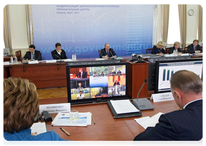 Prime Minister Vladimir Putin holds a meeting in Ryazan to review the progress of programmes to improve perinatal care and modernise regional healthcare|11 march, 2011|18:13
