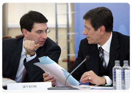 Deputy Prime Minister Alexander Zhukov and Communications Minister Igor Shchegolev at a meeting on perinatal centres and regional healthcare modernisation programmes|11 march, 2011|18:14