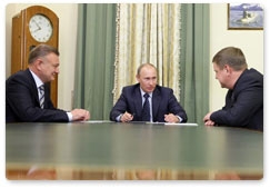 Prime Minister Vladimir Putin meets with Ryazan Governor Oleg Kovalev and chairman of the Ryazan Region’s Farmers Union Vladimir Mimoglyadov