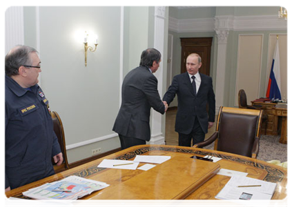 Prime Minister Vladimir Putin meets with Deputy Prime Minister Igor Sechin, Rosatom Director General Sergei Kiriyenko and First Deputy Emergencies Minister Ruslan Tsalikov|12 march, 2011|19:10