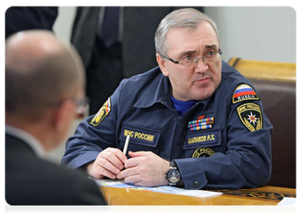 First Deputy Emergencies Minister Ruslan Tsalikov at a meeting with Prime Minister Vladimir Putin|12 march, 2011|19:18