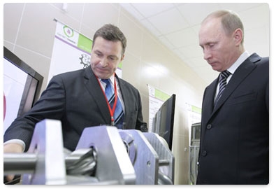 Prime Minister Vladimir Putin visits Tomsk special economic zone exhibition