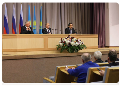 Prime Minister Vladimir Putin, Belarusian Prime Minister Mikhail Myasnikovich and Kazakh Prime Minister Karim Massimov address the press|16 march, 2011|01:16