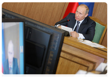 Prime Minister Vladimir Putin at a meeting on the comprehensive development of the fuel and energy industry in Eastern Siberia and the Far East|19 march, 2011|22:37