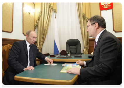 Prime Minister Vladimir Putin meeting with Tambov Region Governor Oleg Betin|2 march, 2011|20:03