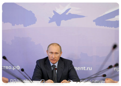 Prime Minister Vladimir Putin at a meeting in Votkinsk on the development of the defence industry and the fulfillment of the government arms programme through 2020|21 march, 2011|16:34
