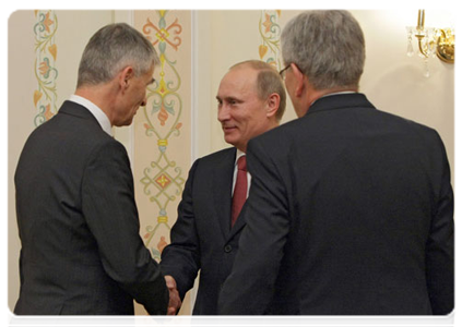 Prime Minister Vladimir Putin with top managers of BASF|21 march, 2011|21:53