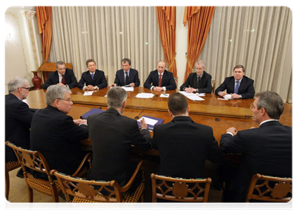 Prime Minister Vladimir Putin with top managers of BASF|21 march, 2011|21:54
