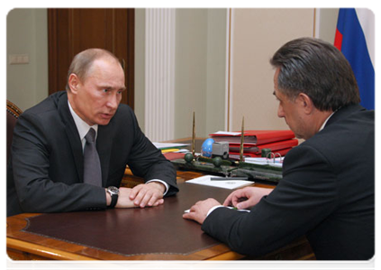 Prime Minister Vladimir Putin with Minister of Sport, Tourism and Youth Policy Vitaly Mutko|22 march, 2011|15:03