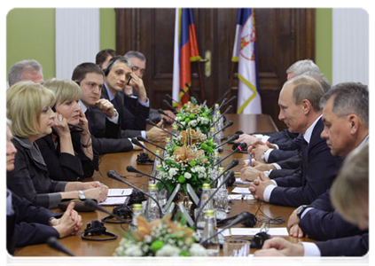 Председатель Правительства Российской Федерации В.В.Путин встретился с руководством Народной скупщины Республики Сербии|23 марта, 2011|20:20