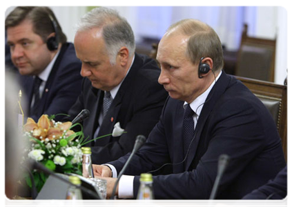Председатель Правительства Российской Федерации В.В.Путин встретился с руководством Народной скупщины Республики Сербии|23 марта, 2011|20:21
