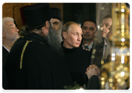 Vladimir Putin visiting St Sava Cathedral in Belgrade to receive the supreme award of the Serbian Orthodox Church|24 march, 2011|00:14