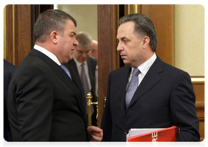 Defence Minister Anatoly Serdyukov and Minister of Sports, Tourism and Youth Policy Vitaly Mutko at the Government meeting|24 march, 2011|17:22