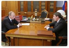 Prime Minister Vladimir Putin meets with Magadan Governor Nikolai Dudov