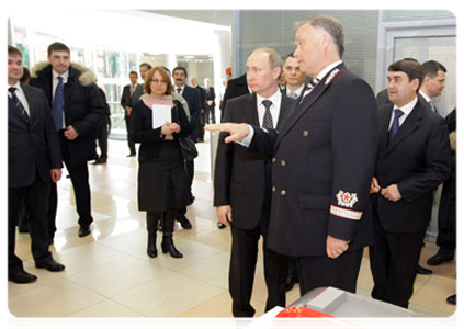 Prime Minister Vladimir Putin inspecting the operation of Sheremetyevo Airport|28 march, 2011|17:43