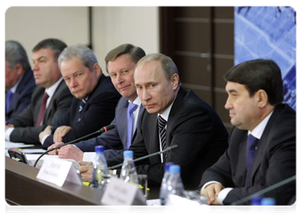 Prime Minister Vladimir Putin chairing a meeting at Sheremetyevo Airport on the development of the Moscow air traffic hub|28 march, 2011|18:44