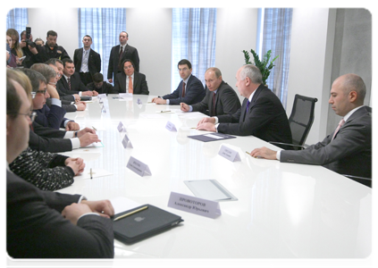 Prime Minister Vladimir Putin meeting with representatives of leading Russian telecommunication companies in the Yota central office|3 march, 2011|16:20