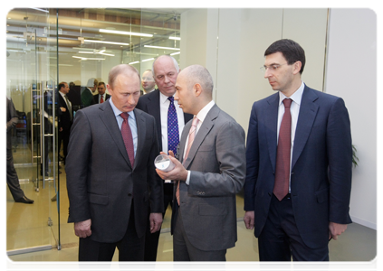 Prime Minister Vladimir Putin examines new developments in the telecommunications sector|3 march, 2011|16:48