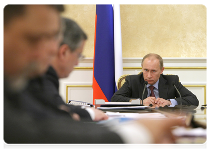 Prime Minister Vladimir Putin holding a meeting to discuss the issue of mine safety supervision|3 march, 2011|17:36