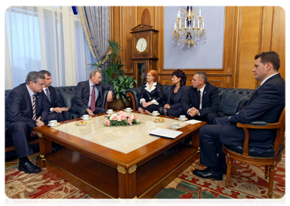 Prime Minister Vladimir Putin meeting with the widows of miners who died in mining accidents in Vorkuta|3 march, 2011|19:23