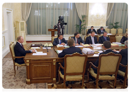 Prime Minister Vladimir Putin at a Government Presidium meeting|31 march, 2011|17:22