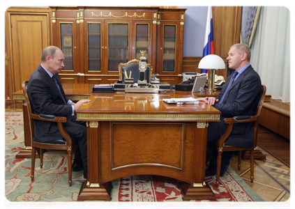 Prime Minister Vladimir Putin at a meeting with Andrei Krainy, head of the Federal Agency for Fishery|5 march, 2011|11:01