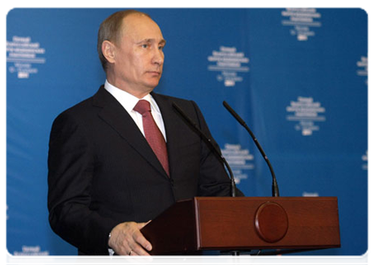 Prime Minister Vladimir Putin at the All-Russian Forum of Medical Workers|13 april, 2011|16:19