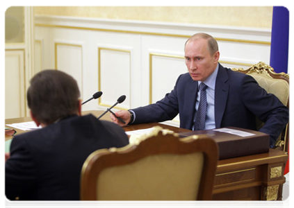 Prime Minister Vladimir Putin at the Government Presidium meeting|14 april, 2011|16:22