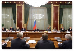 Prime Minister Vladimir Putin meets with leaders of the Russian Union of Industrialists and Entrepreneurs