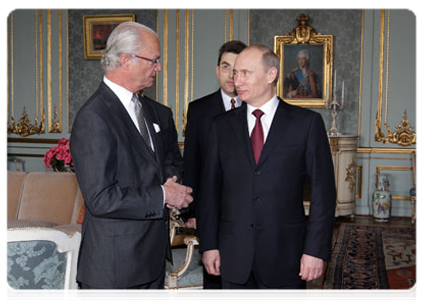 Prime Minister Vladimir Putin meets with King Carl XVI Gustaf of Sweden|27 april, 2011|13:02