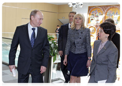 Prime Minister Vladimir Putin takes part in the First Global Ministerial Conference on Healthy Lifestyles and Noncommunicable Disease Control|28 april, 2011|13:43