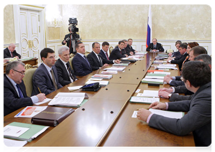 Prime Minister Vladimir Putin at a meeting of the Government Presidium|28 april, 2011|16:34