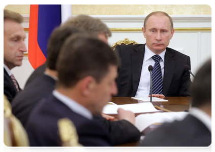 Prime Minister Vladimir Putin at a meeting of the Government Presidium|28 april, 2011|16:34