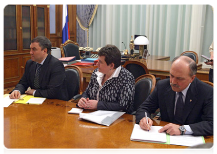 Deputy Prime Minister and Chief of the Government Staff Vyacheslav Volodin and United Russia leaders|4 april, 2011|20:25