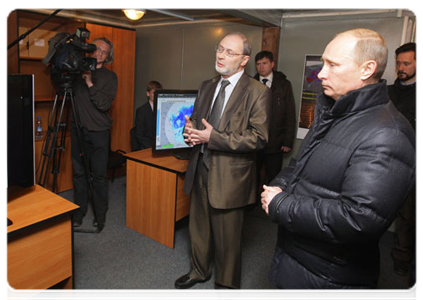 Prime Minister Vladimir Putin examining newest weather surveillance radar as part of his working visit to the Novgorod Region|5 april, 2011|18:28