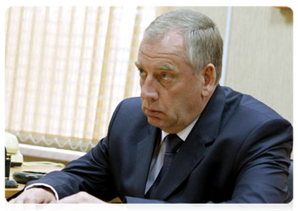 Novgorod Region Governor Sergei Mitin at a meeting with Prime Minister Vladimir Putin|5 april, 2011|20:16