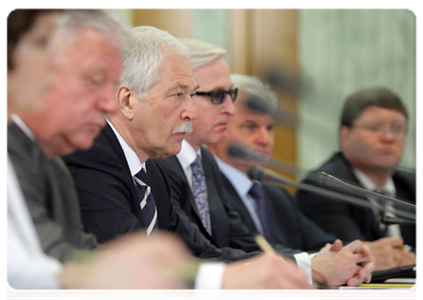 State Duma Speaker Boris Gryzlov at a meeting with representatives of the Russian Popular Front|12 may, 2011|13:17