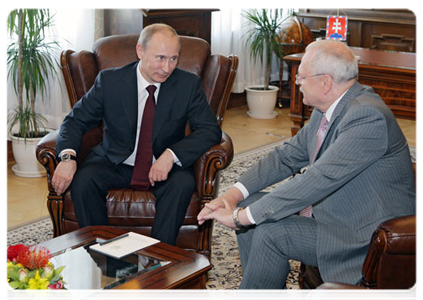 Prime Minister Vladimir Putin meets with Slovak President Ivan Gasparovic|13 may, 2011|19:28