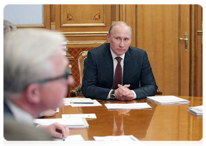 Prime Minister Vladimir Putin at a meeting on tax legislation related to transfer pricing|18 may, 2011|16:50