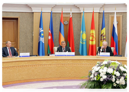 Prime Minister Vladimir Putin visiting Minsk to attend a meeting of the heads of the Commonwealth of Independent States (CIS)|19 may, 2011|16:37