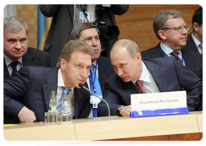 Prime Minister Vladimir Putin at a meeting of the Council of Heads of Government of the CIS|19 may, 2011|16:53