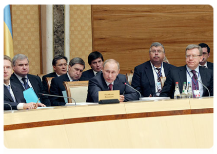 Prime Minister Vladimir Putin at an extended meeting of the EurAsEC Interstate Council|19 may, 2011|20:01