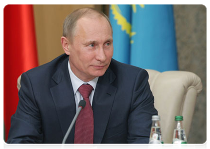 Председатель Правительства Российской Федерации В.В.Путин выступил на заседании Межгоссовета ЕврАзЭС (Высшего органа Таможенного союза) на уровне глав правительств|19 мая, 2011|20:42