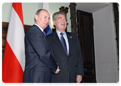 Prime Minister Vladimir Putin meeting with the Federal President of the Republic of Austria, Dr Heinz Fischer|20 may, 2011|15:53