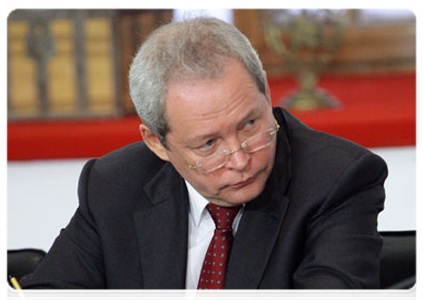 Minister of Regional Development Viktor Basargin at an extended meeting of the Presidium of the Presidential Council on the Development of Local Government|23 may, 2011|17:33