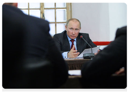 Prime Minister Vladimir Putin chairs an expanded meeting of the Presidium of the Presidential Council on the Development of Local Government in Pskov|23 may, 2011|17:43