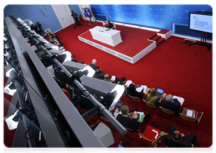 Prime Minister Vladimir Putin holds a video conference to present the Strategic Initiatives Agency|25 may, 2011|15:09