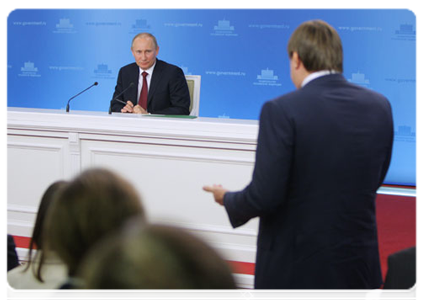 Prime Minister Vladimir Putin holds a video conference to present the Strategic Initiatives Agency|25 may, 2011|15:57